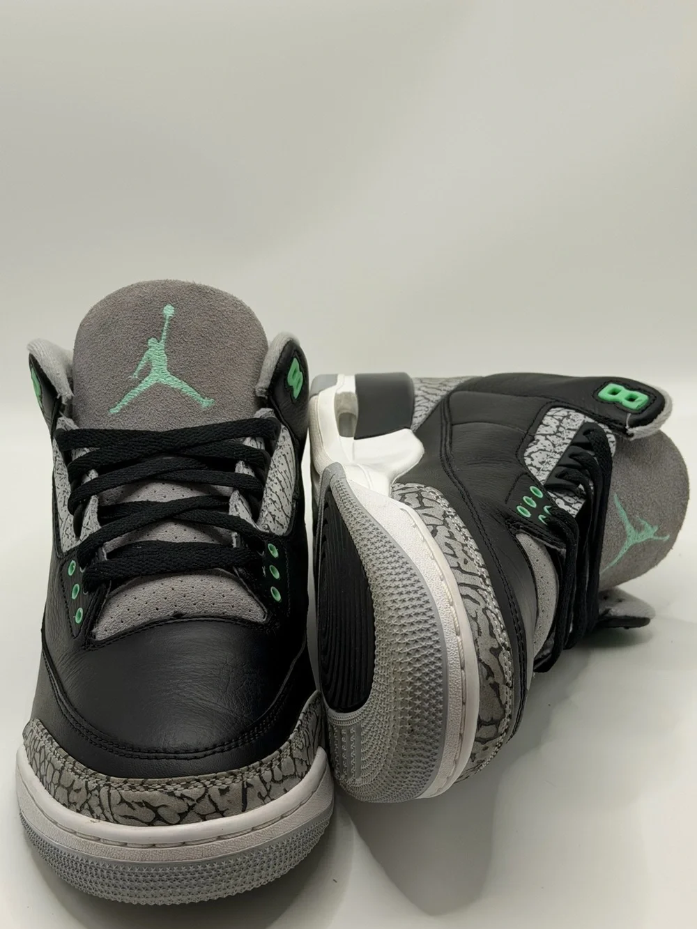 Air Jordan 3 Retro Green Glow Black Cement Men’s Size 10.5